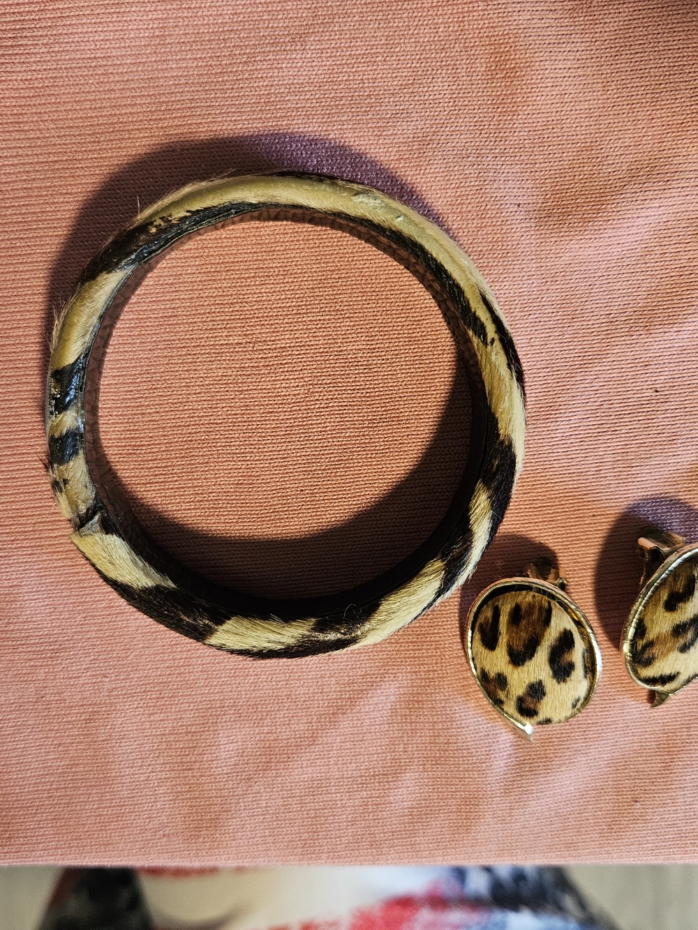 Vintage Vince Camuto  bangle bracelet  with matching clip-on Earrings